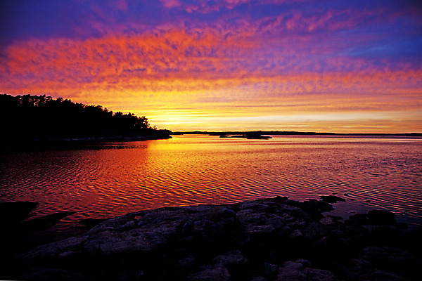 포토 JPG 해외이미지 구름 바다 오렌지 자연 하늘 날씨 풍경 사람없음 야외 빨간색 물 여름 빛 햇빛 태양 노란색 평화 일출 맑음 일몰 바위 뜨거움 황금 야간 장면 수평선 해외202004 해외포토 자연요소 계절 컬러 컨셉 과일 노을 돌_바위 생태계 파일형식 이미지허브