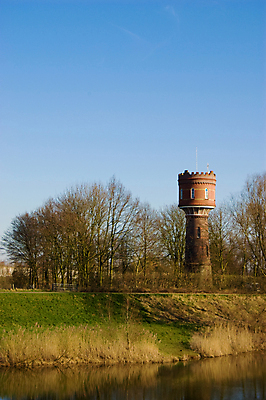 포토 JPG 해외이미지 유럽 벽 건축양식 하늘 사람없음 건물 초록색 물 탑 봄 바위 역사 큼 네덜란드 옛날 해외202004 해외포토 자연요소 건축물 계절 건축 나라 컬러 돌_바위 크기 파일형식 이미지허브