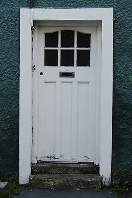 포토 JPG 해외이미지 전통 외관 유럽 벽 건축양식 유리 출입구 주택 손잡이 사람없음 야외 건물 목재 컬러풀 문 골동품 흰색 도시 클래식 입장 묘사 문고리 아일랜드 타운 옛날 해외202004 해외포토 나무 건축물 건축 나라 컬러 컨셉 재료 재질 파일형식 이미지허브