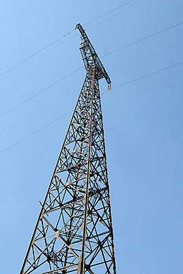 포토 JPG 해외이미지 산업 선 통신 하늘 사람없음 야외 파란색 빛 환경 탑 금속 힘 장비 발전기 에너지 기둥 역 연결 위험 큼 부식 전염 철사 볼트 철탑 공학 세대 전송 요금 전압 지원 철강 공급 해외202004 해외포토 건축물 교육 건축 컬러 컨셉 교통시설 재질 발전소 공구 질병 크기 감염 파일형식 이미지허브