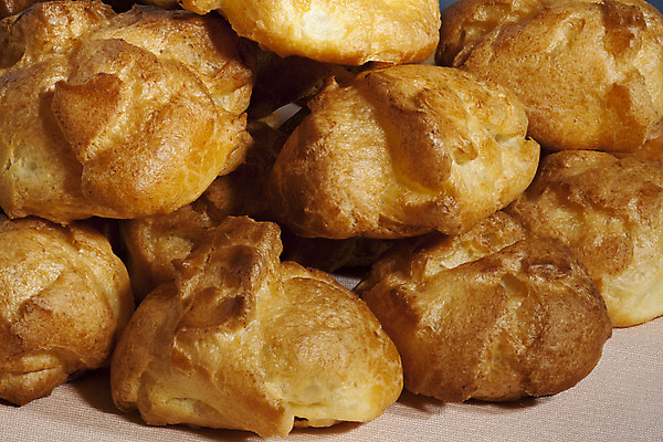 포토 JPG 해외이미지 음식 디저트 요리 사람없음 갈색 쌓기 케이크 카페 빵집 신선 사발 닫기 달콤 맛 굽기 퍼프 흙더미 프랑스어 번 인기 제빵사 핸드메이드 해외202004 해외포토 직업 문자 빵 컬러 컨셉 모션 상점 흙 사기그릇 구이 파일형식 더미 이미지허브