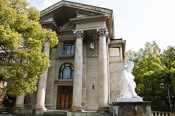 포토 JPG 해외이미지 건축양식 하늘 미술 사람없음 건물 장식 바위 기둥 역사 큼 휴양지 기념물 천연기념물 옛날 힘찬 해외202004 해외포토 건축물 건축 컨셉 문화예술 장소 돌_바위 크기 파일형식 이미지허브