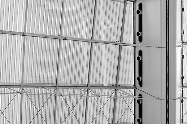 포토 JPG 해외이미지 모양 디자인 산업 선 백그라운드 패턴 비즈니스 건축양식 유리 지붕 추상 실내 사람없음 내부 건물 사무실 금속 검은색 프랑스 흰색 도시 복도 센터 역 공항 철 묘사 천장 공학 대패 철강 터미널 판유리 파리(프랑스) 해외202004 해외포토 건축물 교육 건축 유럽 컬러 무늬 교통시설 재질 파일형식 이미지허브