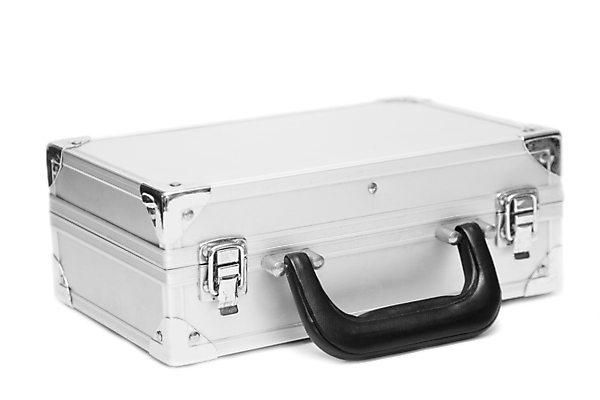 포토 JPG 해외이미지 서류가방 안전 사람없음 금속 여행가방 흰배경 잠금 적재 고립 해외202004 해외포토 백그라운드 가방 재질 흰색 보안 파일형식 이미지허브