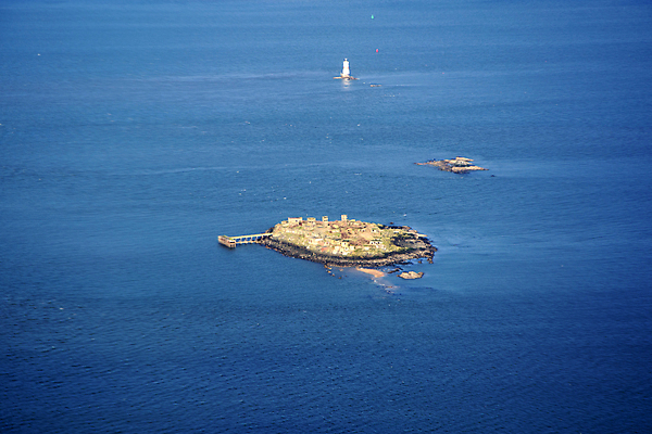 포토 JPG 해외이미지 바다 섬 겨울 자연 안테나 풍경 사람없음 물 2월 해외202004 해외포토 자연요소 계절 통신 날짜 생태계 파일형식 이미지허브