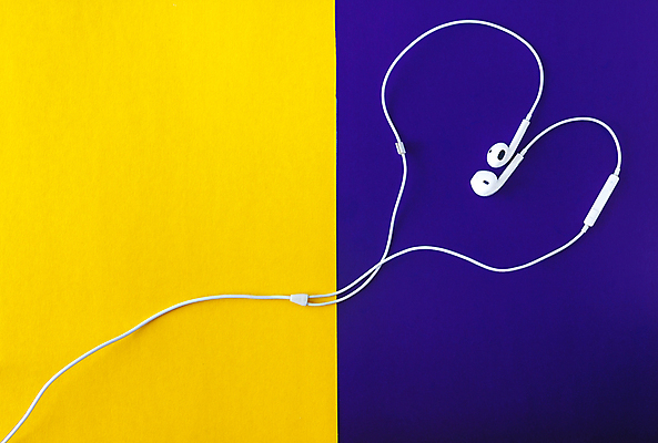 포토 JPG 해외이미지 모양 디자인 길 음악 분홍색 이어폰 컨셉 추상 발렌타인데이 사랑 미술 사람없음 빨간색 여름 파란색 스마트폰 파티 우주 디지털 헤드폰 소리 듣기 수확 흰색 하트 쌍 MP3 심볼 복고 전자 귀 오디오 철사 스테레오 판지 고립 뮤지컬 플레이어 해외202004 해외포토 계절 감정 컬러 음향기기 무늬 농업 모션 데이이벤트 문화예술 이벤트 신체부위 전자제품 핸드폰 스마트기기 파일형식 이미지허브