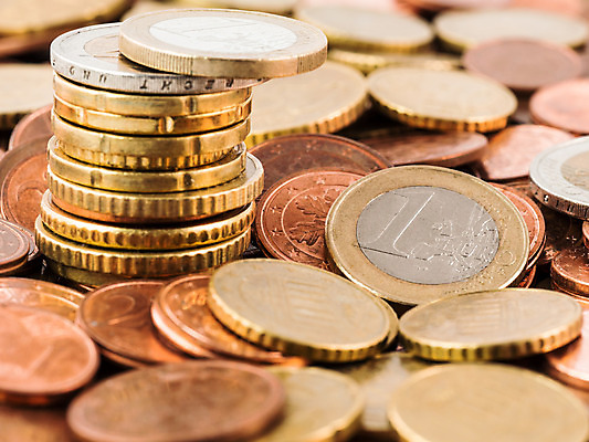 포토 JPG 해외이미지 유럽 백그라운드 돈 비즈니스 사람없음 금융 경제 쌓기 동전 저축 유로 절약 재산 심볼 질감 환율 놋쇠 센트 철강 해외202004 해외포토 나라 컨셉 모션 파일형식 이미지허브