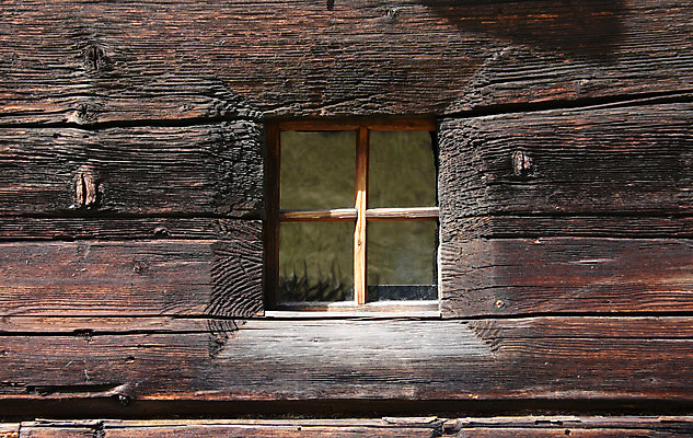 포토 JPG 해외이미지 식물 전통 외관 벽 여행 건축양식 창문 자연 유리 주택 프레임 사람없음 야외 건물 목재 빛 시골 냄비 거미줄 스위스 묘사 원예 셔터 샬레 옛날 판유리 해외202004 해외포토 나무 건축물 건축 유럽 재료 재질 실험기구 취미 솥 생태계 파일형식 이미지허브