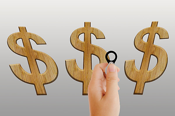 포토 JPG 해외이미지 손 응시 컨셉 돈 아이디어 한명 달러 재산 집중 손목시계 분석 사인 검색 조심 스포트라이트 해외202004 해외포토 1 시선 시계 장신구 사람 신체부위 금융 파일형식 이미지허브