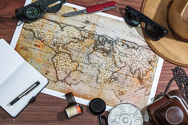 포토 JPG 해외이미지 여행 세계지도 실내 사람없음 선글라스 다이어리 오브젝트 사진필름 맥가이버칼 해외202004 해외포토 안경 지도 내부 세계 사무용품 칼 필름 파일형식 이미지허브