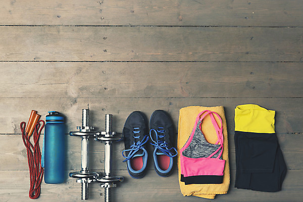 포토 JPG 해외이미지 라이프스타일 옷 스포츠 분홍색 백그라운드 운동화 신발 장신구 바닥 건강 정장 사람없음 목재 물 파란색 세트 수건 컬러풀 운동 갈색 우주 아령 장비 회색 널 연습 체육관 항목 카피스페이스 해외202004 해외포토 자연요소 나무 컬러 재료 생활 위생용품 공백 파일형식 이미지허브