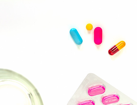 포토 JPG 해외이미지 회사 포장 건강 병원 사람 사람없음 알약 약 고통 의사 대접 은색 질병 약국 오브젝트 준비 두통 처방 레시피 테라피 흙더미 조제 돌봄 면역력 약사 치료제 헬프 항생제 해외202004 해외포토 감정 컬러 비즈니스 의학 모션 뷰티 흙 의료진 도움 만들기 파일형식 더미 이미지허브