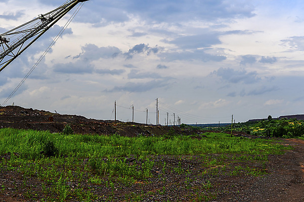 포토 JPG 해외이미지 나무 산업 지구 자연 하늘 표면 풍경 사람없음 물 여름 강 쌓기 환경 금속 흙 장비 바위 시골 업무 황금 보호 버리기 발굴 수납 흙더미 낭비 내추럴 개발 땅바닥 생태학 석탄 옛날 채석 해외202004 해외포토 자연요소 식물 계절 교육 컨셉 모션 재질 바닥 돌_바위 작업 생태계 파일형식 더미 이미지허브