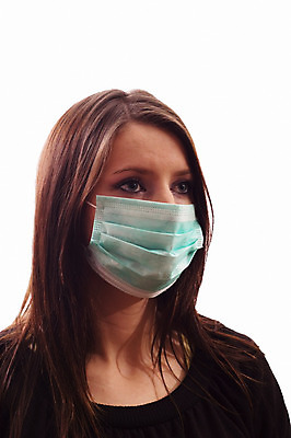 포토 JPG 해외이미지 백인 응시 40대 마스크 한명 사람 상반신 앞모습 바이러스 전염 중년여자한명만 코로나바이러스 해외202004 해외포토 서양인 1 시선 뷰포인트 중년 질병 감염 여자한명만 중년여자만 파일형식 이미지허브