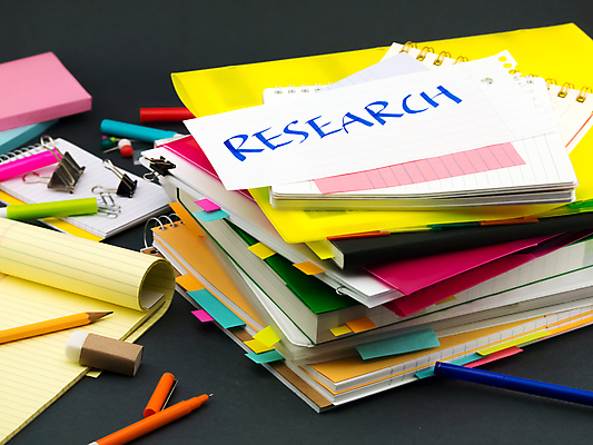 포토 JPG 해외이미지 교육 종이 문장 비즈니스 학교 사람없음 책 단어 스터디 사무실 쌓기 정보 흰색 업무 인쇄 책상 오브젝트 보고서 준비 문서 파일 폴더 페이지 수납 바인더 흙더미 회계 고립 보관소 해외202004 해외포토 문자 컬러 가구 모션 경제 학습 사무용품 흙 작업 저장 파일형식 더미 이미지허브