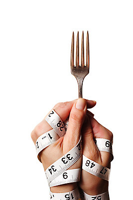 포토 JPG 해외이미지 라이프스타일 식기 음식 포크 다이어트 포장 줄자 건강 관리 사람 성인 사람없음 식사 기구 잡기 은색 몸무게 유혹 묶기 비만 손목시계 측정 오르기 테이프 칼로리 희생 고립 분실 제어 해외202004 해외포토 시계 컬러 컨셉 장신구 모션 문구용품 자 생활 몸매 파일형식 이미지허브