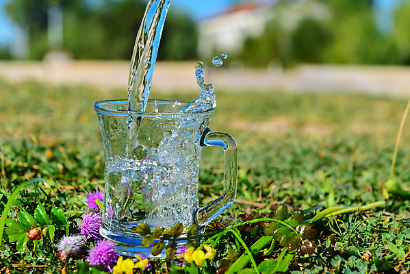 포토 JPG 해외이미지 음료 자연 유리 건강 사람없음 물 소중 순수 내추럴 해외202004 해외포토 자연요소 컨셉 재질 생태계 파일형식 이미지허브