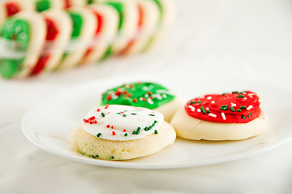 포토 JPG 해외이미지 전통 음식 크리스마스 겨울 다이어트 휴가 디저트 사탕 사람없음 산타클로스 쿠키 케이크 얼음 축제 빵집 우유 대접 신선 원형 달콤 맛 아침식사 폐기물 유혹 설탕 굽기 먹기 배고픔 칼로리 식용 탄수화물 페스츄리 핸드메이드 프로스팅 해외202004 해외포토 자연요소 도형 계절 기념일 빵 컨셉 모션 유제품 건강 상점 식사 쓰레기 구이 제빵 파일형식 이미지허브