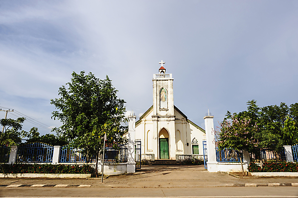 포토 JPG 해외이미지 여자 아시아 기독교 종교 문화 조각 여행 십자가 건축양식 미술 동양인 사람없음 건물 파란색 빛 숫자 교회 여행객 평화 믿음 성경 흰색 기도 예수 영혼 성자 기적 집중 심볼 신성 라오스 숭배 신앙심 옛날 해외202004 영광군 해외포토 문자 건축물 건축 감정 나라 컬러 컨셉 종교용품 문화예술 사람 인종 신_종교 전라남도 파일형식 이미지허브