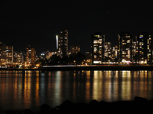 포토 JPG 해외이미지 캐나다 하늘 전등 영국 풍경 사람없음 건물 도시풍경 반사 고층빌딩 도시 도심 콜롬비아 야간 벤쿠버 해외202004 해외포토 자연요소 건축물 유럽 북아메리카 조명 빌딩 남아메리카 파일형식 이미지허브