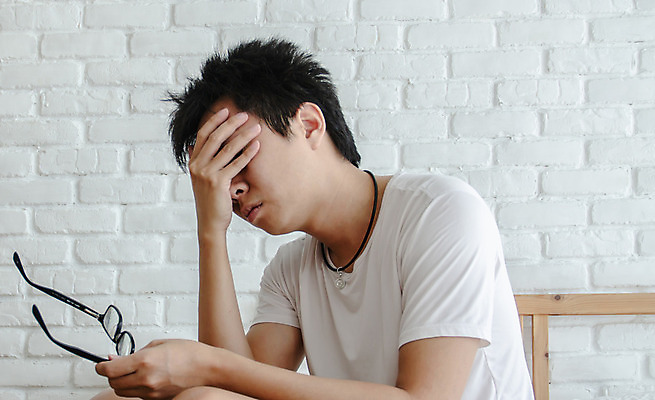 포토 JPG 해외이미지 직업 손 여자 교육 백그라운드 컨셉 비즈니스 스트레스 한명 사람 사무실 방 고통 슬픔 흰색 침대 업무 비즈니스맨 종업원 경영자 두통 문제 고립 우울증 트러블 편두통 해외202004 해외포토 1 남자 감정 컬러 가구 신체부위 작업 직장인 질병 리더 파일형식 이미지허브