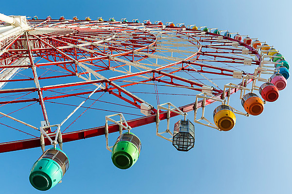 포토 JPG 해외이미지 주간 로우앵글 하늘 사람없음 야외 놀이공원 대관람차 해외202004 해외포토 자연요소 뷰포인트 테마파크 놀이기구 파일형식 이미지허브