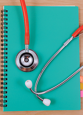 포토 JPG 해외이미지 직업 종이 컨셉 탁자 병원 사람없음 목재 치료 책 파란색 사무실 약 펜 공책 시험 환자 의사 덮개 기구 도구 체험 질병 분석 오브젝트 문서 추천 처방 해결 병실 거짓말 고립 리뷰 설명서 얇은 조언 조작 목차 해외202004 해외포토 나무 교육 컬러 가구 비즈니스 재료 의학 문구용품 필기구 의료진 뚜껑 파일형식 이미지허브