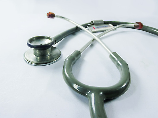 포토 JPG 해외이미지 백그라운드 청진기 건강 병원 사람없음 치료 진료 장비 흰색 기구 하트 긴급 질병 약국 측정 처방 해외202004 해외포토 모양 컬러 의학 의료기기 파일형식 이미지허브