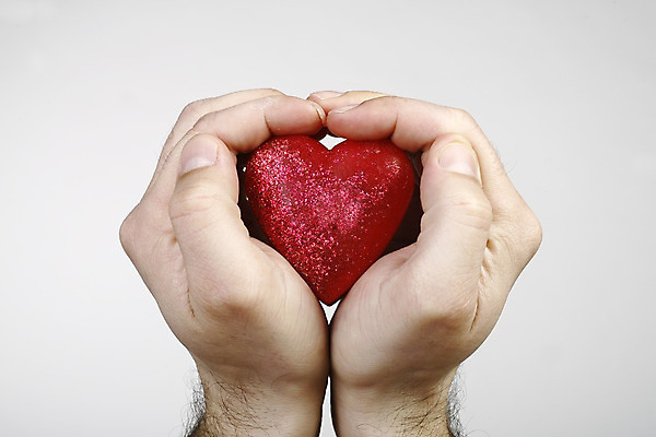 포토 JPG 해외이미지 모양 손 디자인 여자 백그라운드 손가락 아이디어 발렌타인데이 건강 손바닥 선물 사랑 사람 성인 사람없음 빨간색 빛 약 보라색 희망 터치 엄지손가락 흰색 하트 도움 우아함 보호 질병 손톱 심볼 피부 서식 팔 고립 돌봄 치유 회복 해외202004 해외포토 감정 컬러 컨셉 의학 모션 데이이벤트 신체부위 파일형식 이미지허브