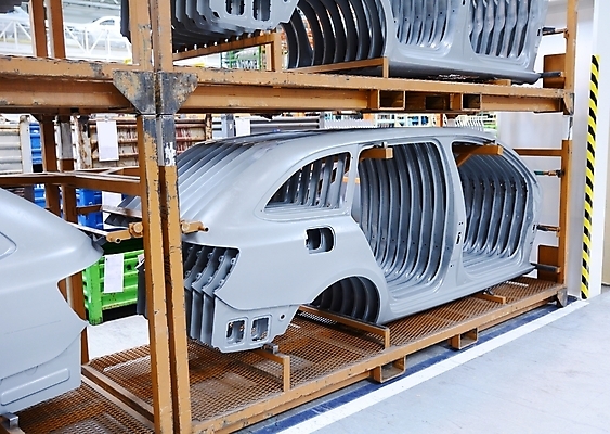 포토 JPG 해외이미지 식물 산업 부분 공장 교통시설 자동차 사람없음 금속 작업 제조 질서 정비공 공학 국회 자동 해외202004 해외포토 교육 육상교통 교통 공업 재질 예절 기술자 시설 파일형식 이미지허브