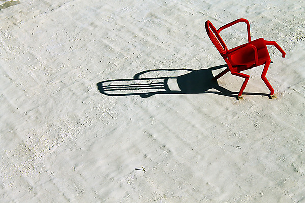 포토 JPG 해외이미지 의자 학교 미술 사람없음 빨간색 흰색 캘리포니아 샌프란시스코 해외202004 해외포토 교육 컬러 가구 문화예술 미국 파일형식 이미지허브