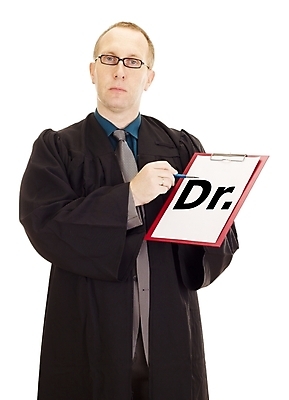 포토 JPG 해외이미지 백인 직업 비즈니스 넥타이 한명 사람 정장 사무실 흰색 가운 업무 심판 상담원 판사 계약 대학교 문서 법 법관 공정 변호사 계산서 법정 서류판 심각 재판소 지원 헬프 해외202004 해외포토 서양인 1 잡화 옷 컬러 컨셉 학교 사무용품 작업 도움 사무원 법률가 재판 파일형식 이미지허브