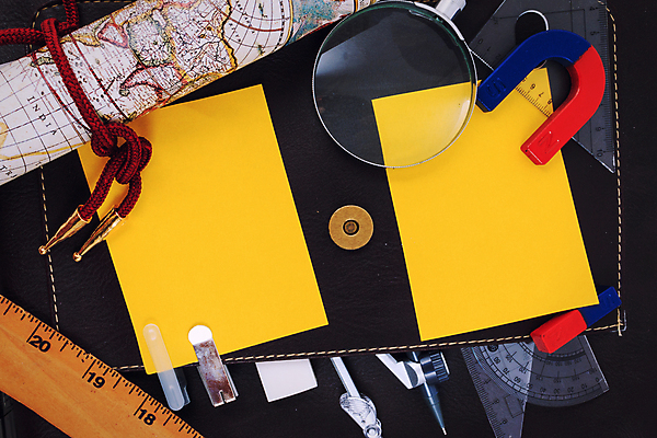 포토 JPG 해외이미지 라이프스타일 종이 바다 여행 백그라운드 컨셉 지도 돈 장신구 탁자 돋보기 휴가 설계 문구용품 사람없음 목재 세트 세계 사무실 연필 카메라 쪽지 공백 계산기 탐험 수확 골동품 나침반 모험가 오브젝트 준비 복고 정사각형 자석 옛날 원정 캘리퍼스 항목 해외202004 해외포토 도형 나무 가구 농업 비즈니스 재료 학용품 생활 전자제품 필기구 장비 공구 재산 파일형식 이미지허브