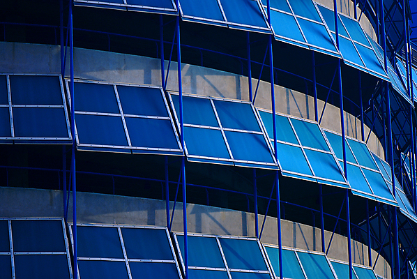 포토 JPG 해외이미지 모양 디자인 외관 벽 백그라운드 패턴 비즈니스 건축양식 창문 유리 추상 나선형 사람없음 건물 금융 파란색 빛 탑 회색 도시 건축가 큼 천장 질감 정사각형 단계 대칭 줄서기 철강 해외202004 해외포토 도형 직업 건축물 건축 컬러 무늬 모션 재질 경제 크기 파일형식 이미지허브