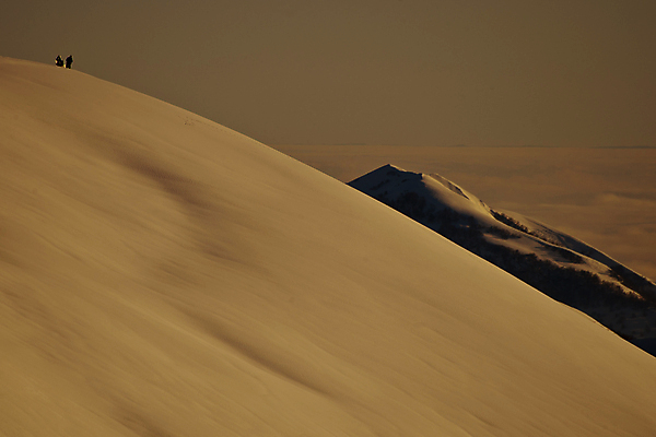 포토 JPG 해외이미지 직업 라이프스타일 남자 스포츠 이동 겨울 자연 휴가 스키 산 사람 사람없음 야외 파란색 노란색 얼음 기쁨 추위 자유 흰색 오픈 황무지 위험 시원함 가루 심플 스키선수 라이더 무료 무임승차 운동가 해외202004 해외포토 자연요소 계절 감정 컬러 컨셉 겨울스포츠 운동선수 생활 승차 생태계 파일형식 이미지허브