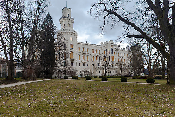 포토 JPG 해외이미지 나무 건축물 공원 유럽 전통문화 여행 건축양식 하늘 사람없음 야외 건물 장식 여름 파란색 관광지 궁전 흰색 역사 고급 맨션 배열 체코 공화국 랜드마크 르네상스 명승지 보헤미아 해외202004 해외포토 식물 전통 계절 공공시설 건축 나라 문화 컬러 컨셉 고건축 주택 풍경 파일형식 이미지허브