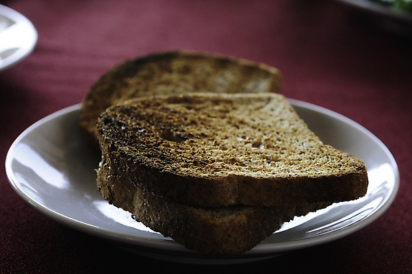 포토 JPG 해외이미지 음식 빵 조각 백그라운드 다이어트 샌드위치 건강 사람없음 빵집 껍질 흰색 신선 맛 아침식사 만취 슬라이스 토스트 덩어리 제빵사 탄수화물 해외202004 해외포토 직업 컬러 컨셉 상점 식사 술취함 파일형식 이미지허브