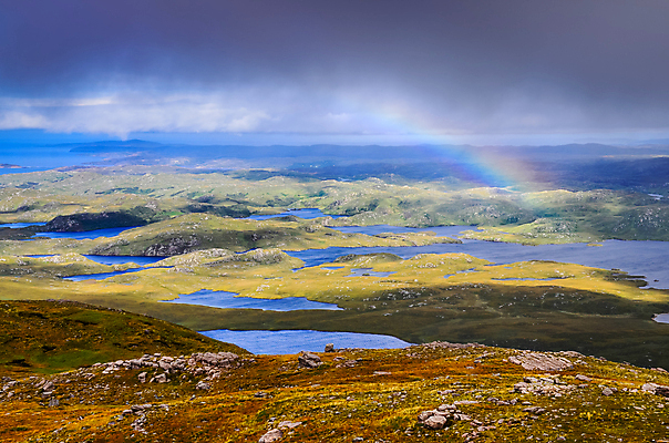 포토 JPG 해외이미지 유럽 호수 무지개 하늘 영국 안테나 파노라마 풍경 사람없음 물 파란색 빛 태양 맑음 절벽 젖음 흐름 황무지 떨어짐 정상 북쪽 멀리 산악지대 변소 많음 스코틀랜드 해외202004 해외포토 자연요소 나라 컬러 컨셉 통신 날씨 산 촬영기법 방향 파일형식 이미지허브