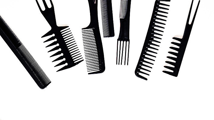 포토 JPG 해외이미지 헤어스타일 손잡이 사람없음 세트 유행 금속 검은색 장비 흰색 도구 공구 붓 머리빗 플라스틱 미용사 오브젝트 날카로움 몸단장 고립 돌봄 스타일리스트 위생관리 이발사 스타일 해외202004 해외포토 직업 컬러 모션 재질 관리 미용용품 파일형식 이미지허브