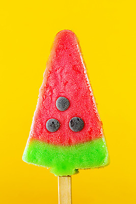 포토 JPG 해외이미지 음식 백그라운드 과일 디저트 수박 사탕 씨앗 사람없음 빨간색 초록색 컬러풀 노란색 얼음 추위 흰색 신선 플랫 달콤 맛 시원함 설탕 상쾌 질감 위치 고립 해외202004 해외포토 자연요소 식물 감정 컬러 컨셉 파일형식 이미지허브