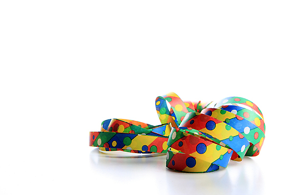 포토 JPG 해외이미지 디자인 기념일 리본 종이 줄 조각 백그라운드 크리스마스 패턴 곡선 오렌지 휴가 불꽃 새해 발렌타인데이 나선형 사람없음 장식 빨간색 초록색 파란색 반사 노란색 파티 축제 소용돌이 축하 인사 생일 미끄러짐 실크 두루마리 테이프 면도 고립 엘리먼트 컬링 해외202004 해외포토 선 컬러 컨셉 무늬 과일 모션 데이이벤트 불 겨울스포츠 문구용품 이벤트 회오리 직물 예절 파일형식 이미지허브