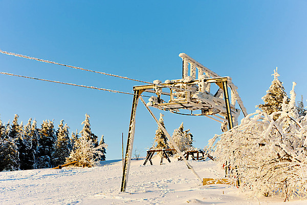 포토 JPG 해외이미지 외관 유럽 여행 겨울 산 사람없음 야외 추위 세계여행 서리 체코 동유럽 보헤미아 눈내림 해외202004 해외포토 계절 나라 눈_날씨 세계 파일형식 이미지허브