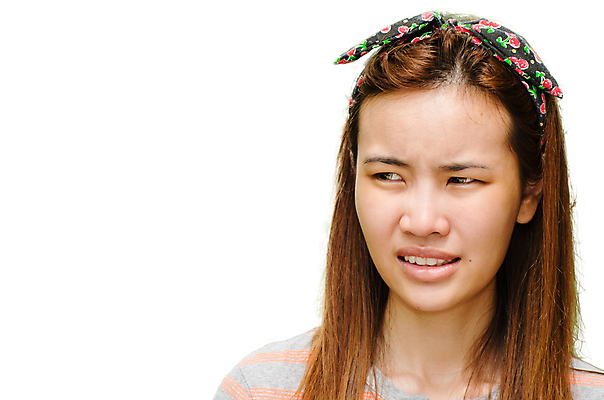 포토 JPG 해외이미지 응시 여자 감정 얼굴 태국 한명 동양인 소녀 성인 청춘 짜증 표현 찡그림 좌절 걱정 두통 불만 나쁜 사춘기 해외202004 해외포토 1 시선 아시아 어린이 컨셉 표정 사람 인종 신체부위 질병 파일형식 이미지허브