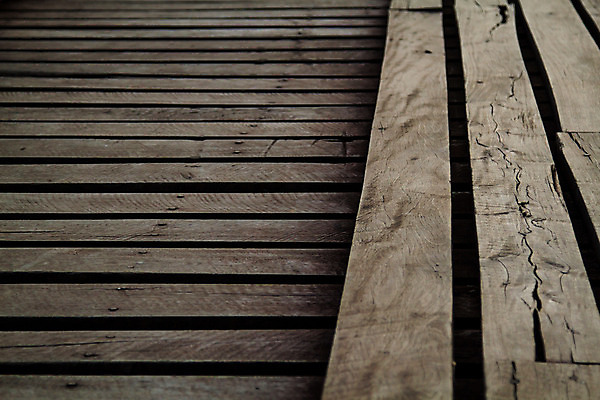 포토 JPG 해외이미지 디자인 외관 길 여행 백그라운드 패턴 자연 하늘 표면 바닥 사람없음 야외 목재 갈색 환경 널 질감 내추럴 옛날 해외202004 해외포토 나무 컬러 무늬 재료 생태계 파일형식 이미지허브