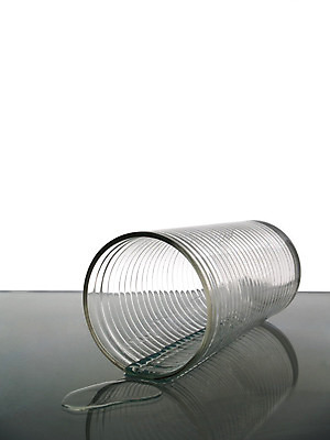 포토 JPG 해외이미지 음료 바다 백그라운드 컨셉 유리 추상 사람없음 물 빛 반사 얼음 스파 침묵 흰색 물방울 신선 투명 액체 붓기 닫기 떨어짐 순수 쏟아짐 해외202004 해외포토 자연요소 컬러 무늬 모션 재질 소리 파일형식 이미지허브