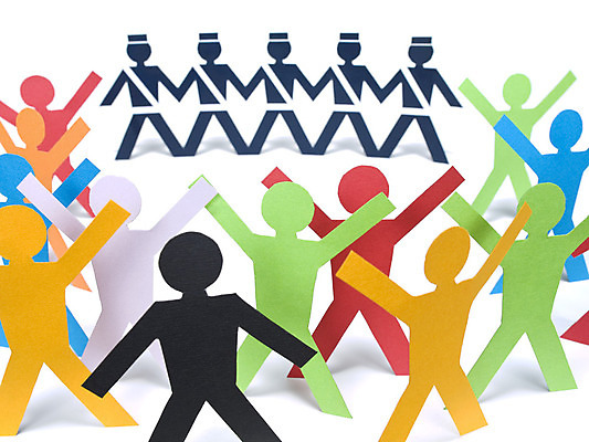 포토 JPG 해외이미지 손 남자 실루엣 종이 무기 인형 컨셉 함께함 서기 사람 사람없음 가로 컬러풀 숫자 힘 만남 흰색 잡기 그룹 경찰 군중 승무원 충돌 수집 심볼 싸움 커뮤니티 일반 스트라이크 운동가 인기 지원 집회 통일 투쟁 항의 해외202004 해외포토 직업 문자 컬러 모션 촬영기법 신체부위 파일형식 이미지허브