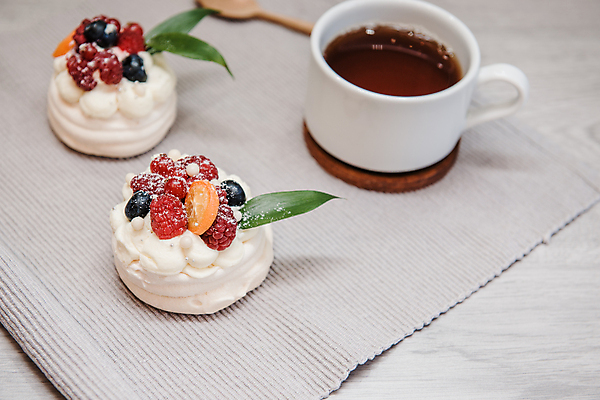 포토 JPG 해외이미지 커피 디저트 실내 사람없음 케이크 머랭 해외202004 파블로바 해외포토 음료 음식 내부 파일형식 이미지허브