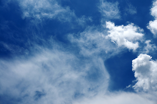 포토 JPG 해외이미지 구름 계절 하늘색 태국 자연 하늘 날씨 풍경 사람없음 야외 여름 파란색 빛 햇빛 태양 맑음 봄 흰색 분위기 수분 천국 흐림 해외202004 해외포토 자연요소 아시아 컬러 컨셉 생태계 파일형식 이미지허브