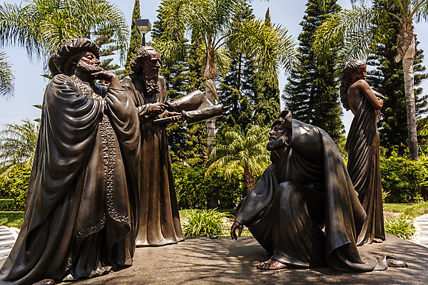 포토 JPG 해외이미지 기독교 오렌지 사람없음 성당 정원 도시 숲 크리스탈 캘리포니아 해외202004 해외포토 종교 과일 종교건축 미국 광석 파일형식 이미지허브