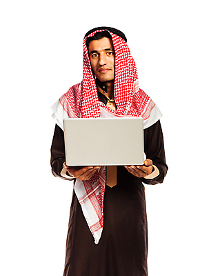 포토 JPG 해외이미지 전통 드레스 옷 남자 행복 종교 백그라운드 비즈니스 수염 한명 사람 동양인 성인 노트북 컴퓨터 공책 목도리 흰색 표현 가운 업무 비즈니스맨 중앙 이슬람교 머리장식 동쪽 고립 아랍어 터번 해외202004 해외포토 1 잡화 감정 컬러 문구용품 인종 장식 전자제품 작업 직장인 방향 파일형식 이미지허브